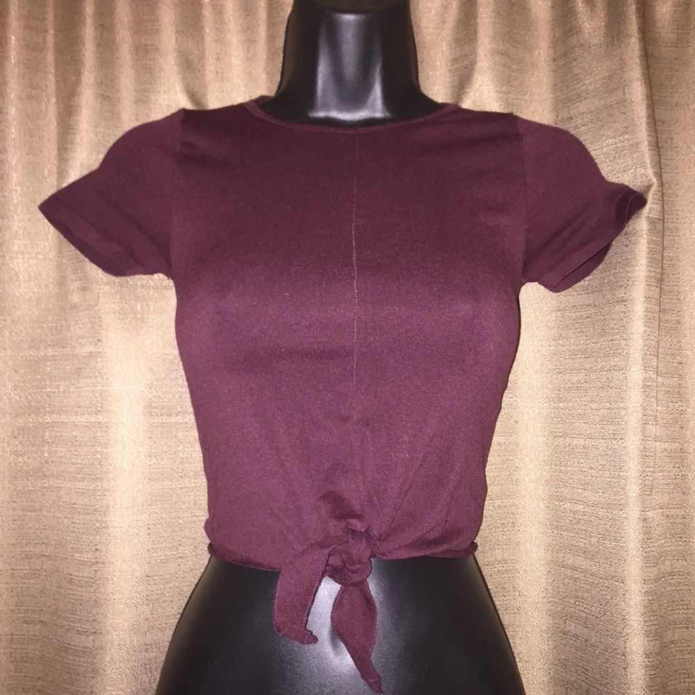 3/$15 MUST BUNDLE - Burgundy Seamless Crop Top (NWOT) - Picture 2 of 7